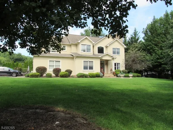 5 Pilgrim Ct, Cedar Grove Twp., NJ 07009