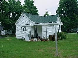 2nd image of 303 James St