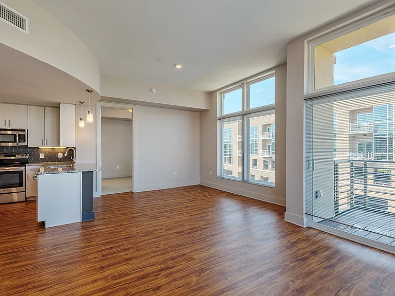 Environs Lofts at East 54 — Photo 8