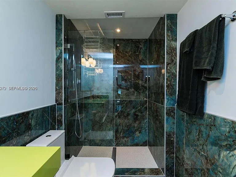 900 Bay Dr #224 — Photo 13