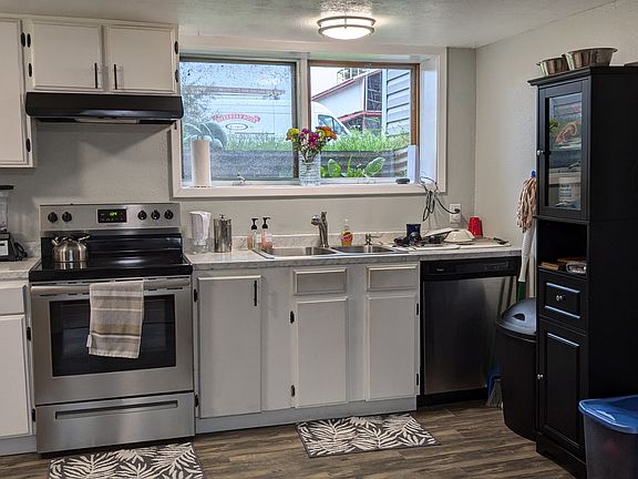 5th image of 11 Margaret Ave APT 3
