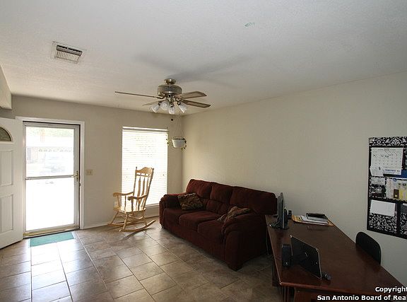 3rd image of 9415 Nashville Dr