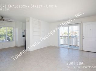 1671 Chalcedony St APT 4, San Diego, CA 92109