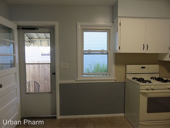 5th image of 1006 Veto St NW