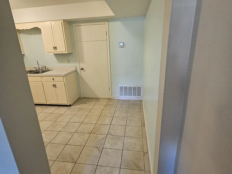 46 Wright Pkwy NW #B1 — Photo 5