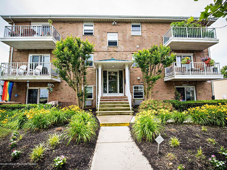 2nd image of 300 7th Ave APT 21