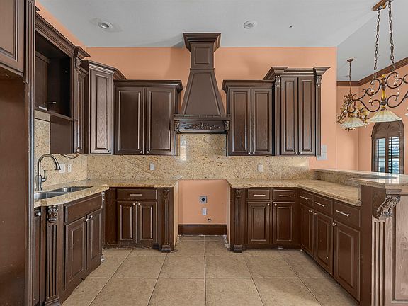 4th image of 3802 Daniela Loop