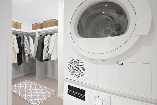 Rented by Vector New York, LLC | media 32