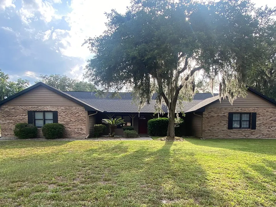 2430 Mockingbird Ave