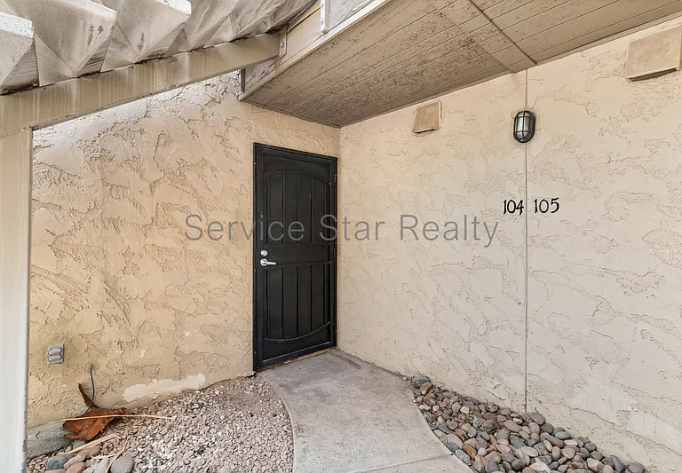 4950 N Miller Rd #104 — Photo 3
