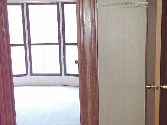Hall to front bedroom