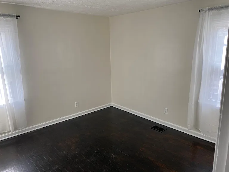 1427 Westmont Rd SW — Photo 6