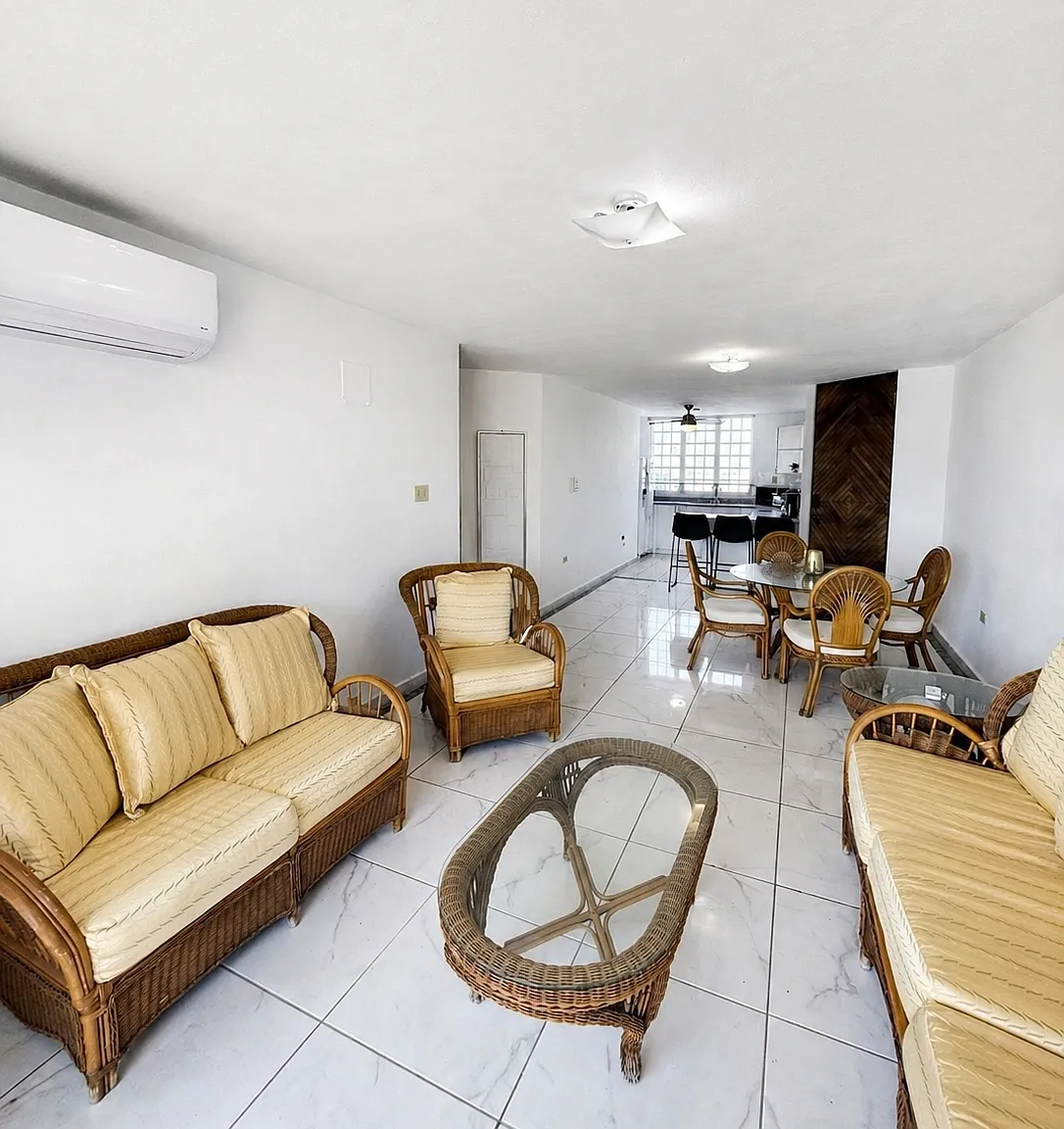 Paseo Del Principe (Condominio) — Photo 2