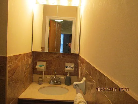 Rented by Windsor Homes Realty Corp | media 12