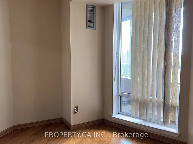 1131 Steeles Ave W #609 — Photo 17