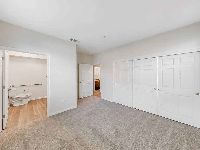 Luxe Ripon Apartments — Photo 34