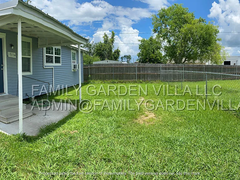 1836A Ridgefield Ave — Photo 11