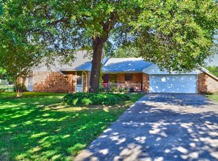 1331 N Triple X Rd, Choctaw, OK 73020