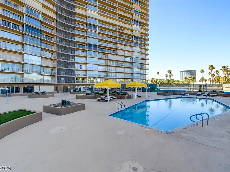 3111 Bel Air Dr #8E — Photo 46