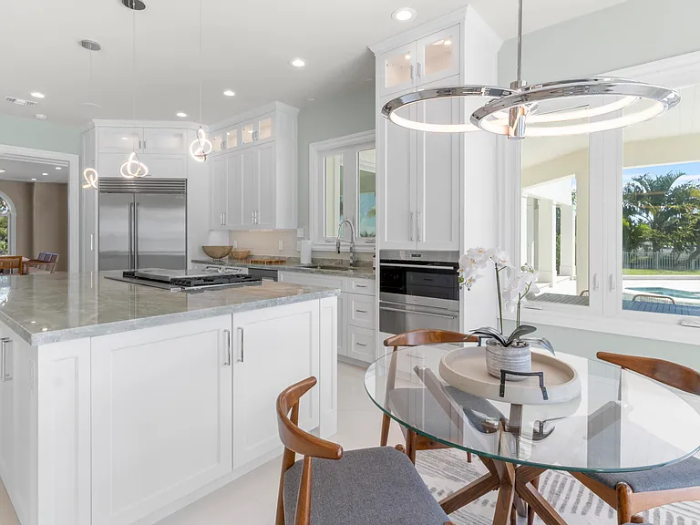 526 Point Ln — Photo 17