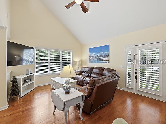 3rd image of 16 Brittany Place Dr #16