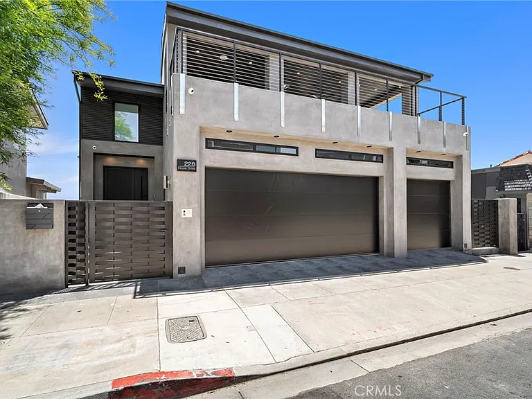 228 Hazel Dr — Photo 6