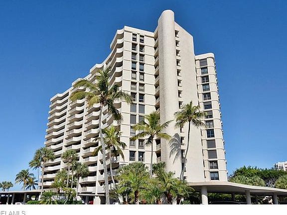 3rd image of 4005 Gulf Shore Blvd N APT 402