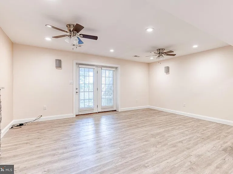 1632 Angus Ct — Photo 15