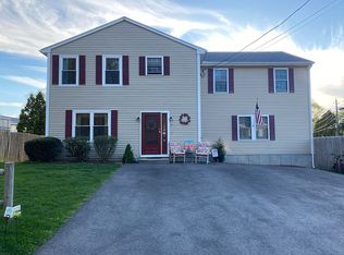 9 State St, Warwick, RI 02889