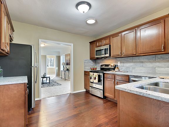 4th image of 6201 57th Ave W