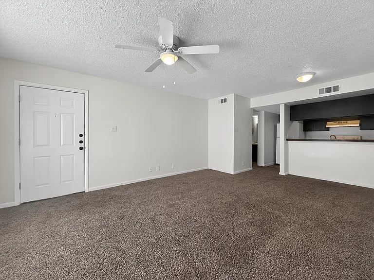Quail Run Apartments — Photo 17