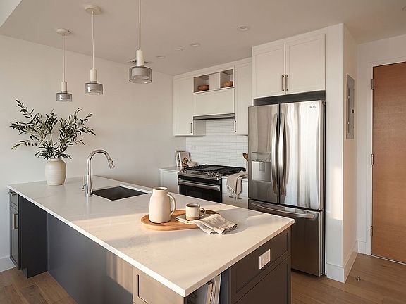 3rd image of 133 Beach 116th St #7D
