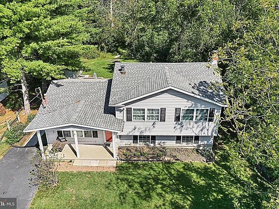 4th image of 51 Curtis Dr