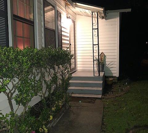 3rd image of 2218 Avenue A
