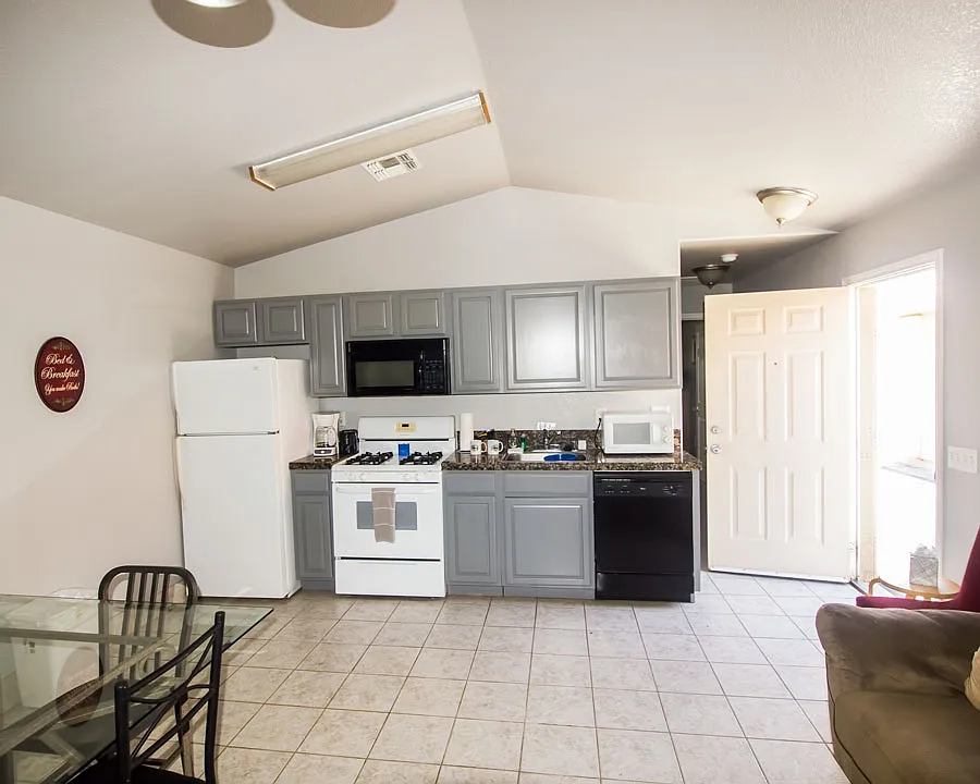 1 bed, 600 sqft, $1,250 — Photo 2