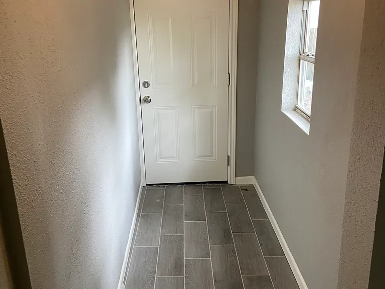 3201 Avenue F #2 — Photo 8