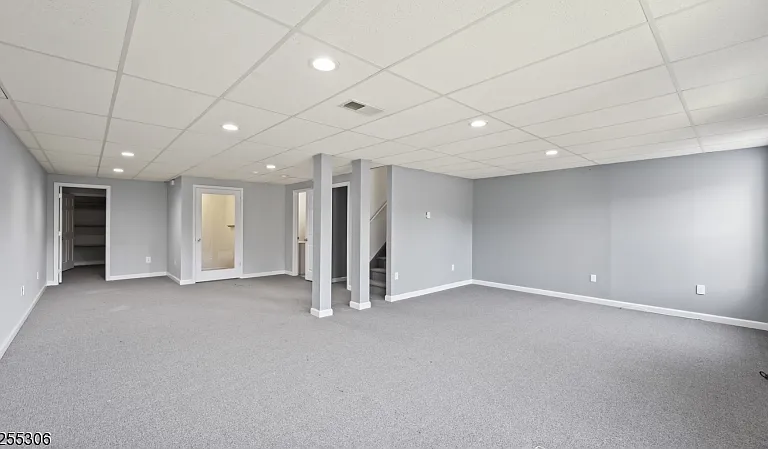1306 Stech Dr — Photo 32