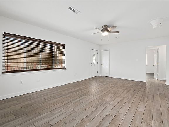 4th image of 18003 Habberton Rd