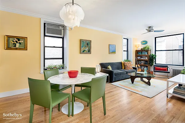Sold by Sotheby's International Realty | media 2