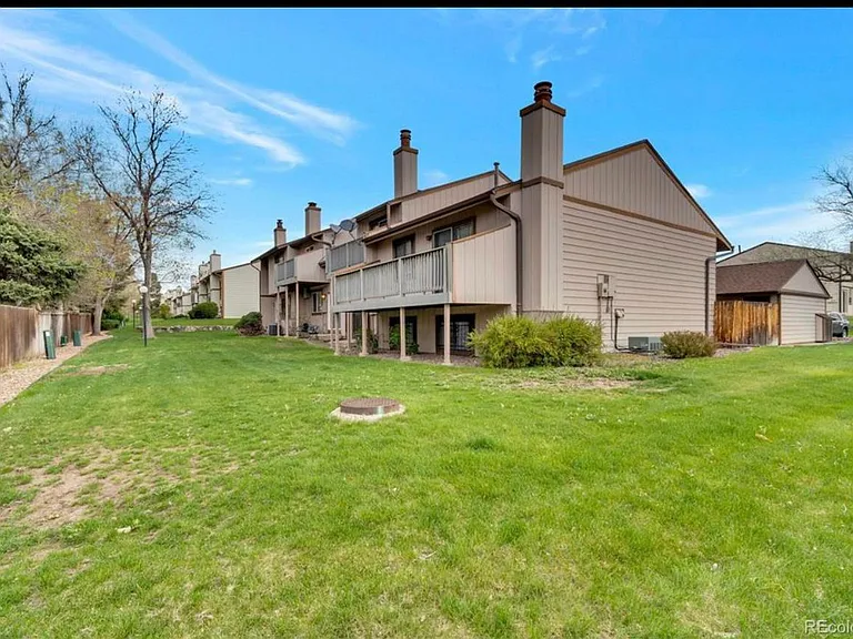 11907 E Yale Ave — Photo 3