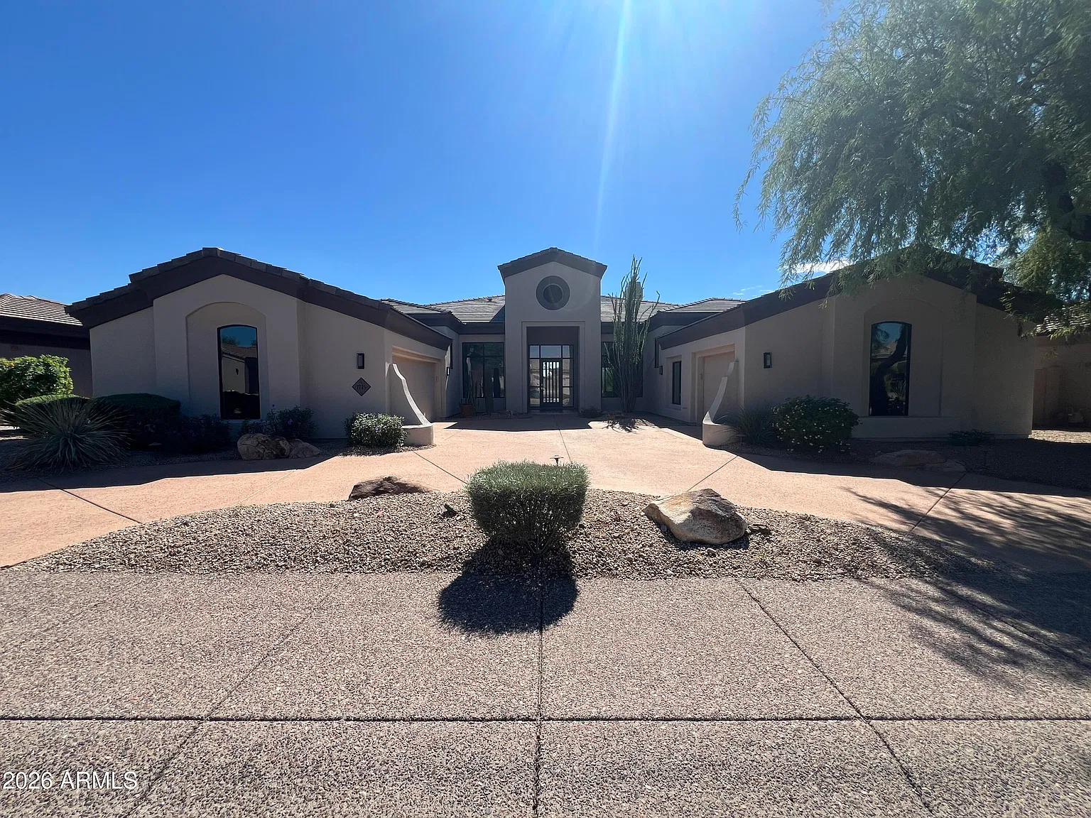 3 bed, 3.5 bath, 3958 sqft, $7,500 — Photo 1