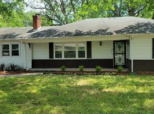 9627 State Line Rd, Kansas City, MO 64114