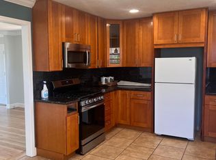 20 Nottingham Ave, Redwood City, CA 94063