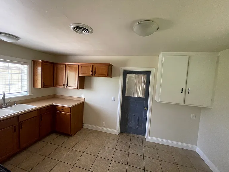 7077 Pine Gate Way — Photo 12