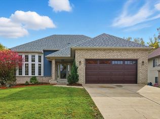 17245 33rd Ave N, Plymouth, MN 55447