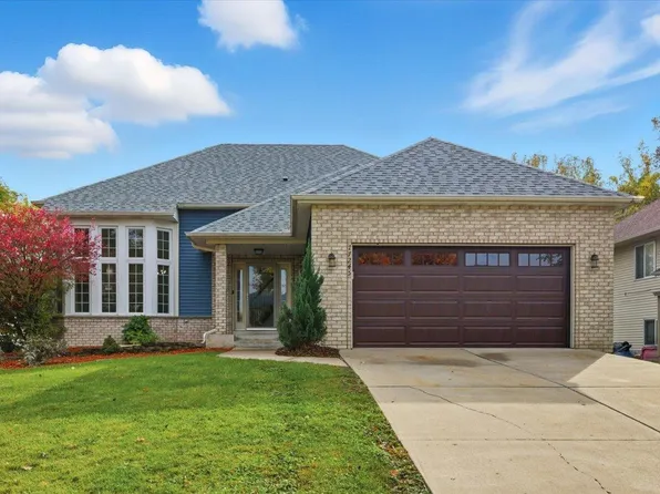 17245 33rd Ave N, Plymouth, MN 55447