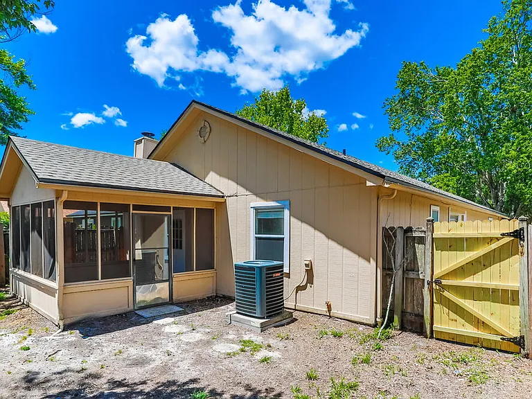 8327 Argyle Corners Ct — Photo 16