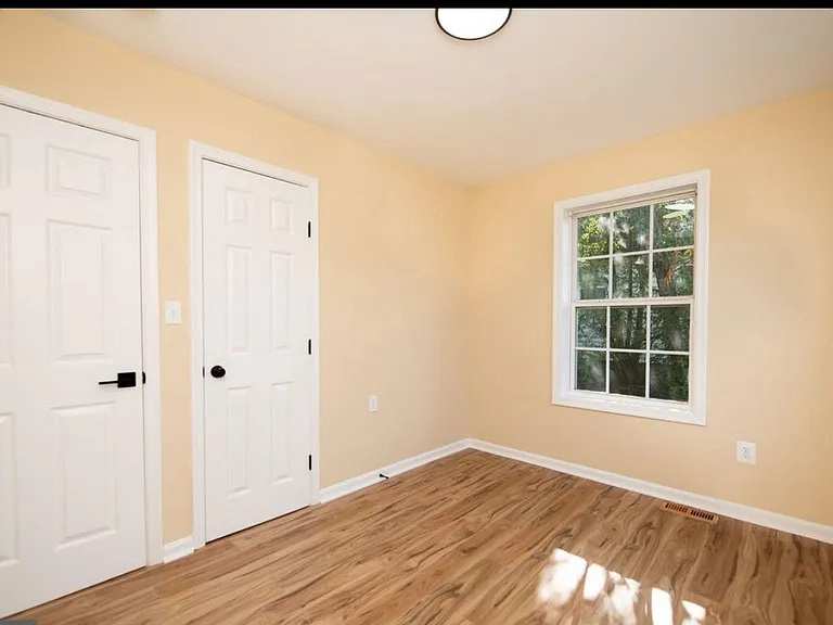 31 Belfast Rd — Photo 5