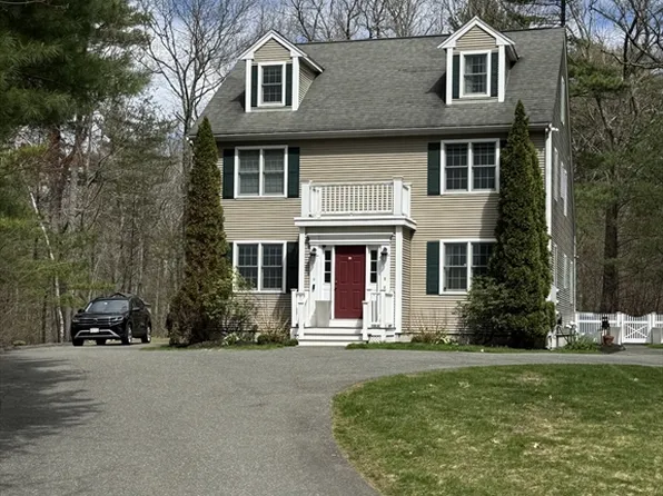 11 Averill Rd #A, Middleton, MA 01949