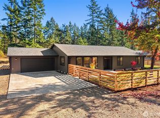 12510 Rainier Acres Road SE, Rainier, WA 98576